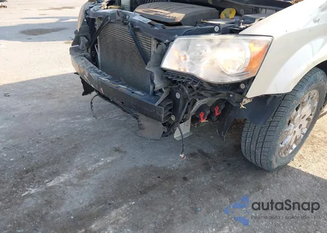 2014 Chrysler Town & Country Touring from USA, damaged, VIN 2C4RC1BG0ER399584